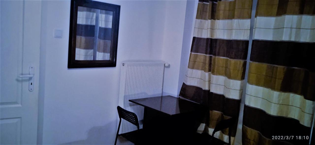 Apartamento Florianska Newtown Cracovia Exterior foto